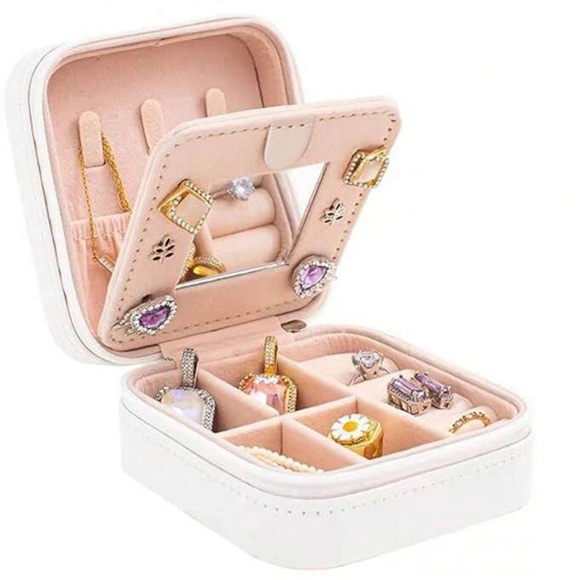 Mini White Waterproof Portable Jewelry Box with Mirror for All your Travels - Picture 1 of 6